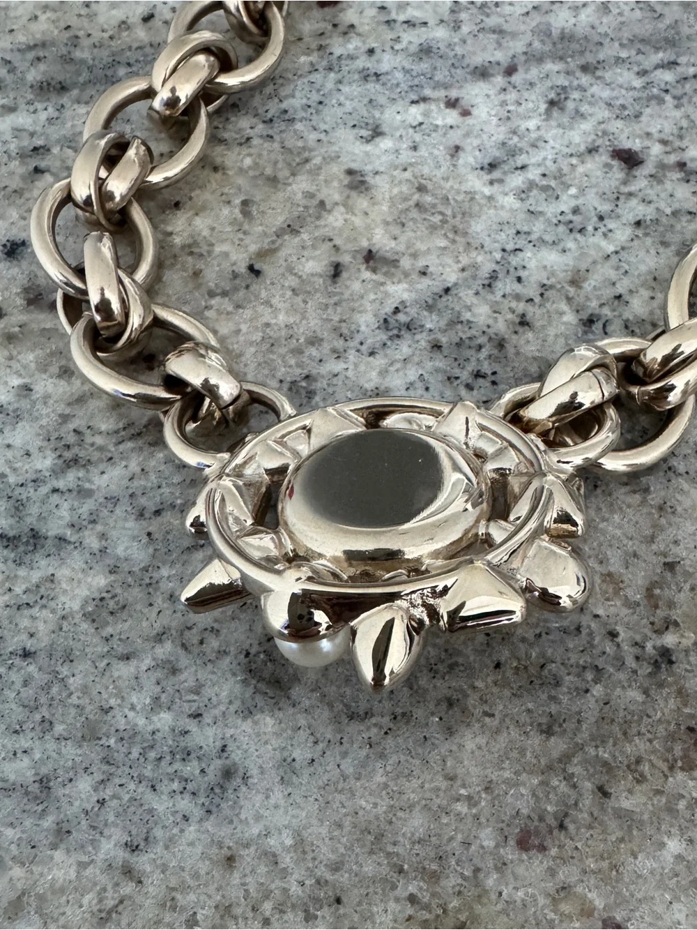 Chanel 19S Pearl Crystal CC Snowfall Chain Short Necklace Light Gold -rare find-